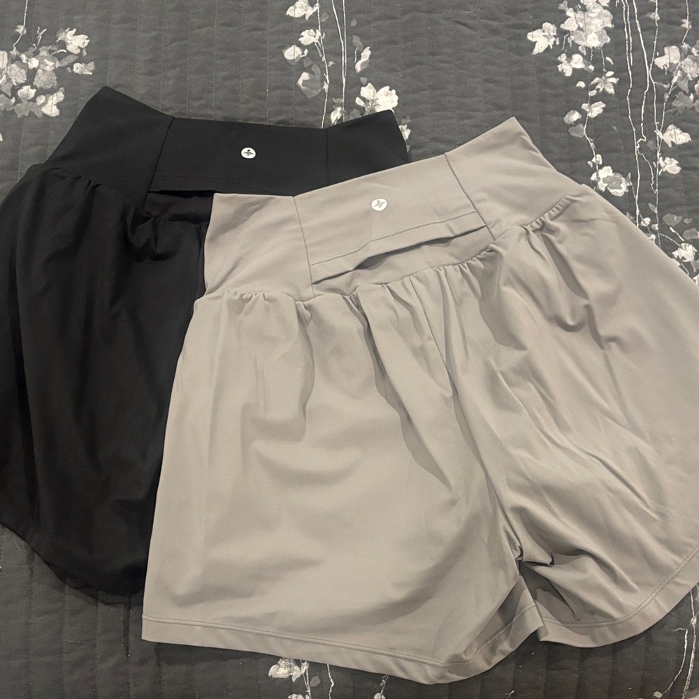Women's Halara Black and Gray Shorts